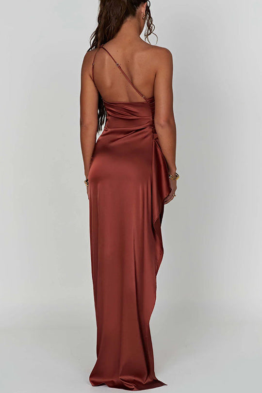 LP | Fits Your Curves Maxi abito monospalla in raso con spacco e drappeggio