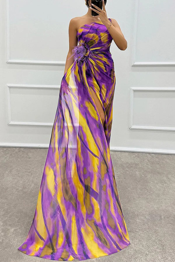 LP | Amazing Views Stampa acquerello Dettaglio rosa piuma Off Shoulder Maxi abito con spacco a pieghe