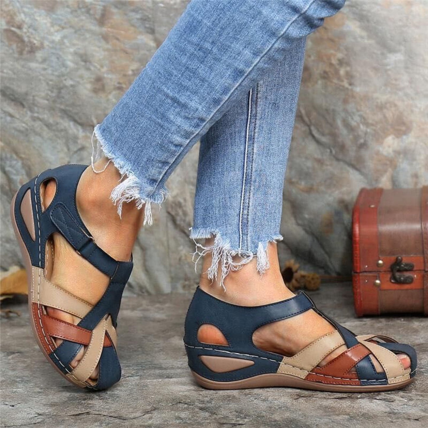 LP | | Sandali con zeppa per donna
