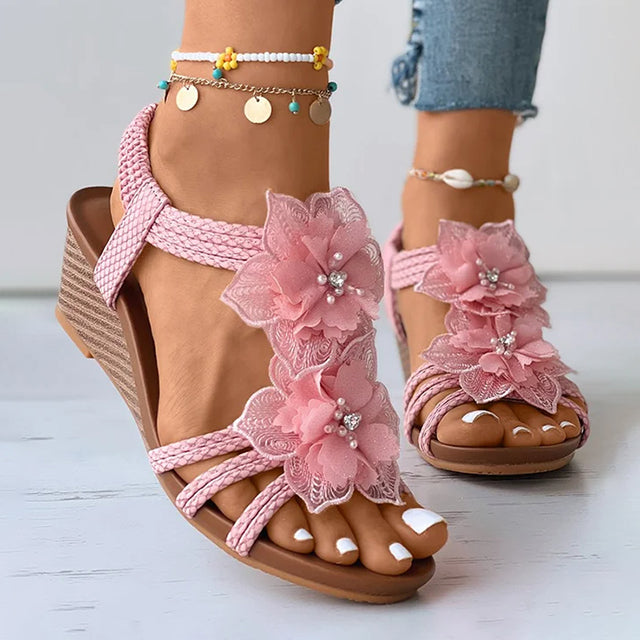 LP | Sandali con zeppa e decorazioni floreali