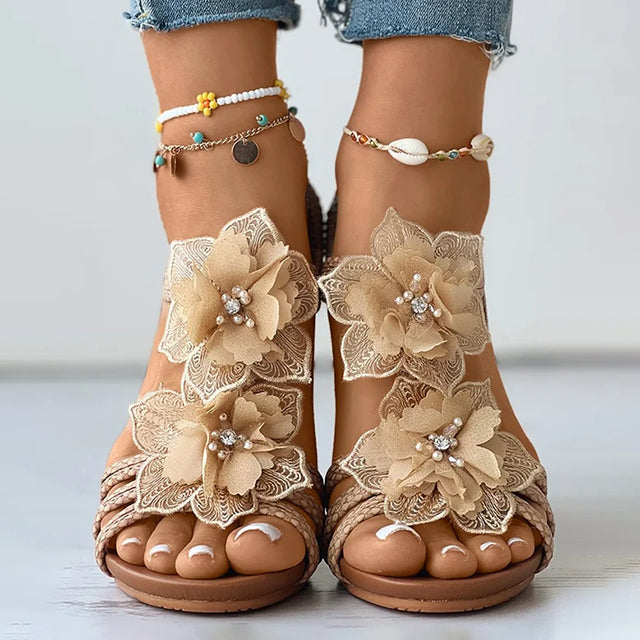 LP | Sandali con zeppa e decorazioni floreali