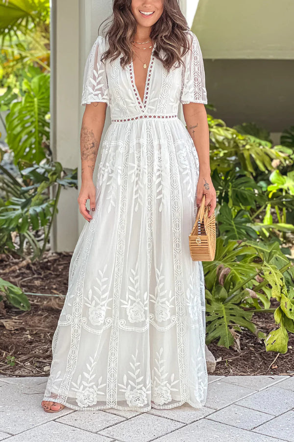 LP | MAXI ABITO BIANCO CON OCCHIELLI IN PIZZO