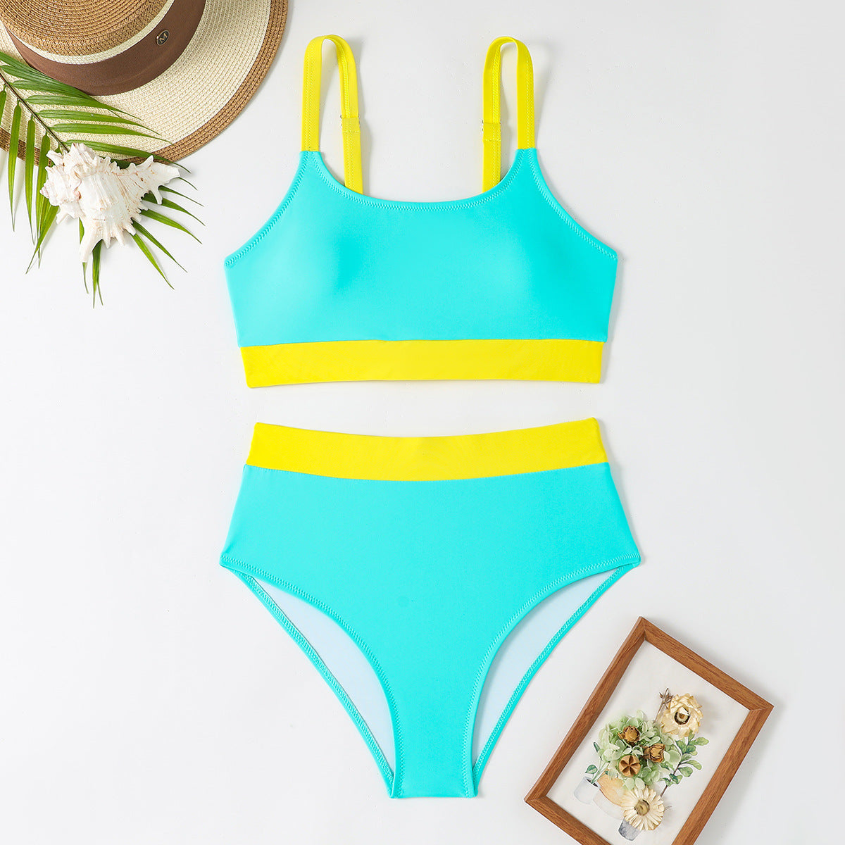 Fluido e favoloso Costume da bagno