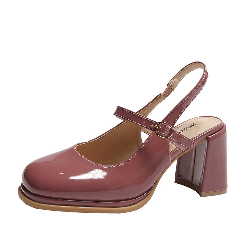 LP | Scarpe con tacco grosso e cinturino regolabile