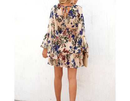 LP | Mini abito a-line con scollo a V e motivo floreale AH445