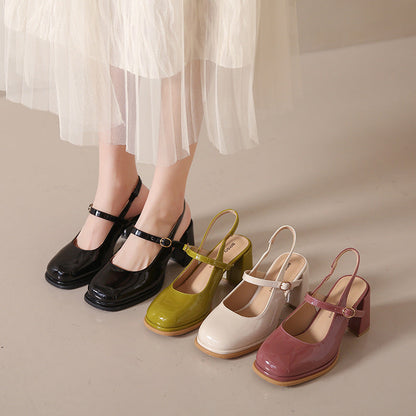 LP | Scarpe con tacco grosso e cinturino regolabile