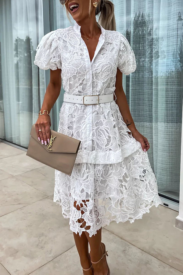 LP | Assolutamente elegante il vestito floreale in pizzo all'uncinetto con maniche a sbuffo e camicia con cintura